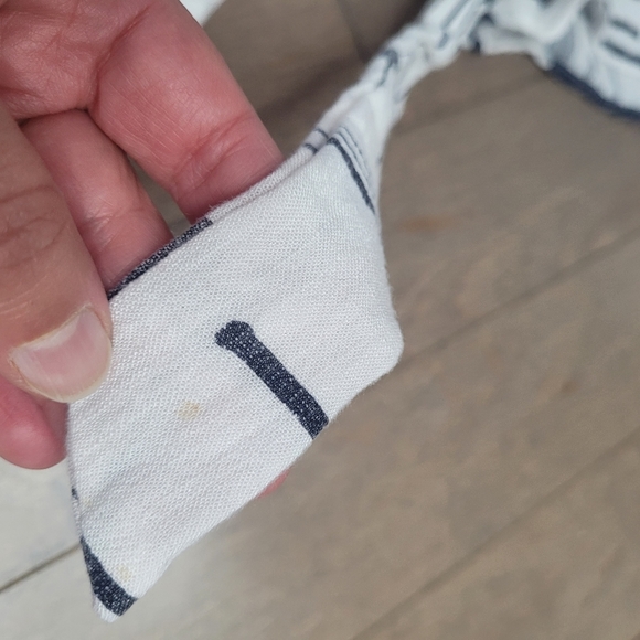 Black and white romper size Medium - Picture 12 of 14